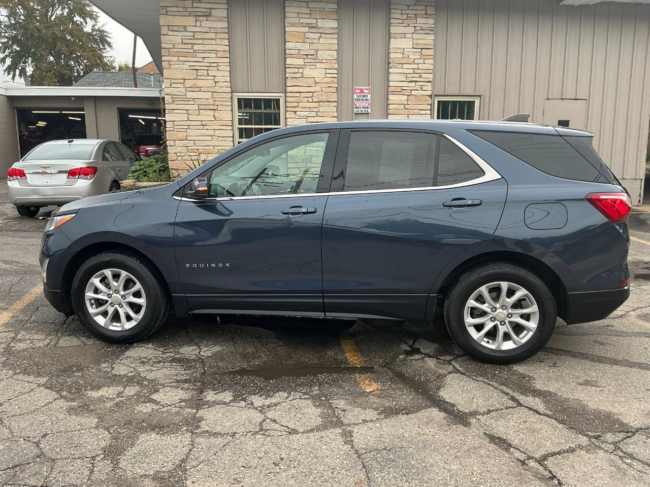 Used 2018 Chevrolet Equinox LT image 6