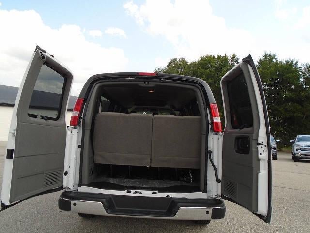 Certified 2025 Chevrolet Express 3500 LT w/ LT Preferred Equipment Group RWD image 23