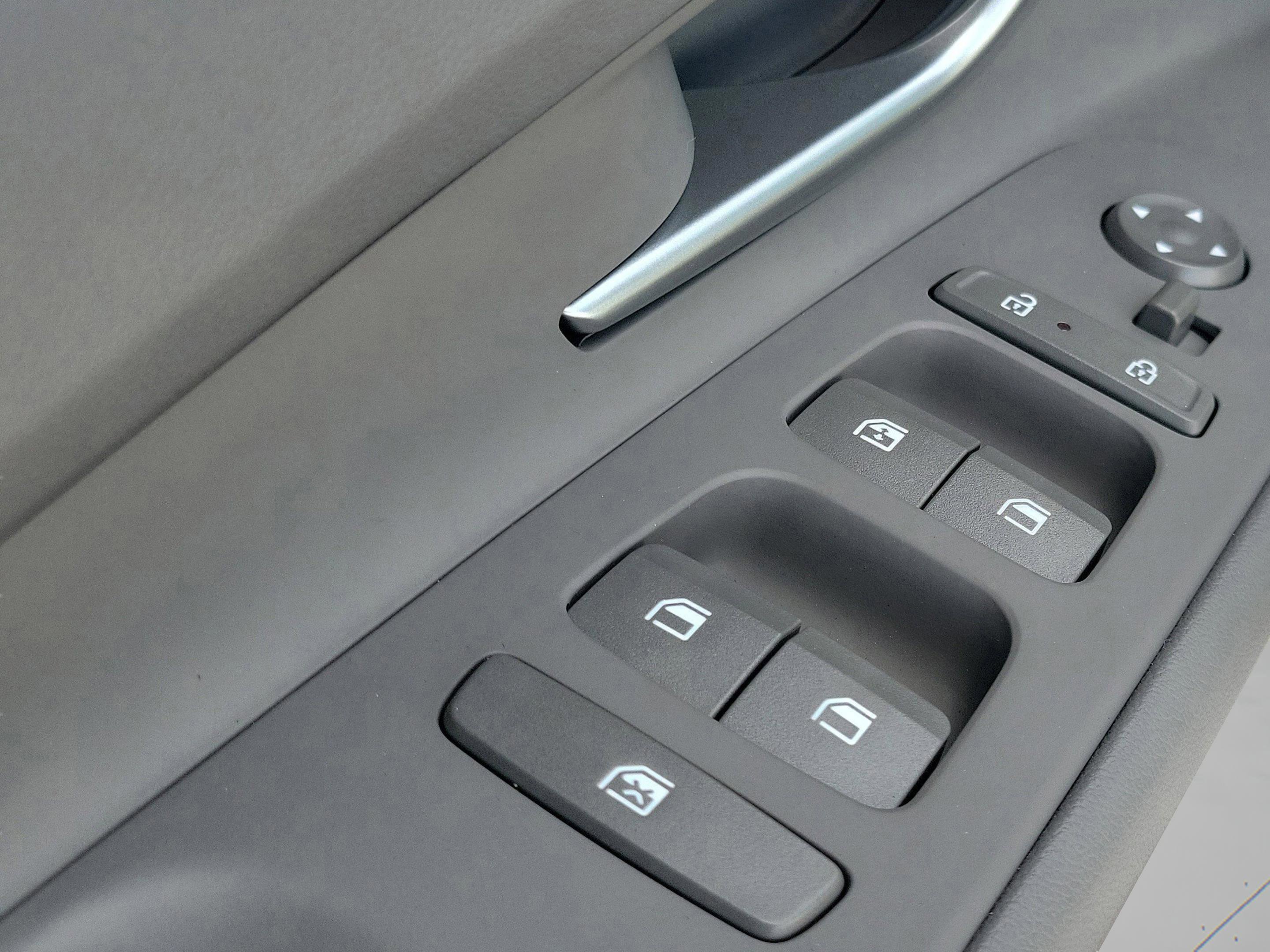 New 2026 Hyundai Elantra SEL Sport image 31