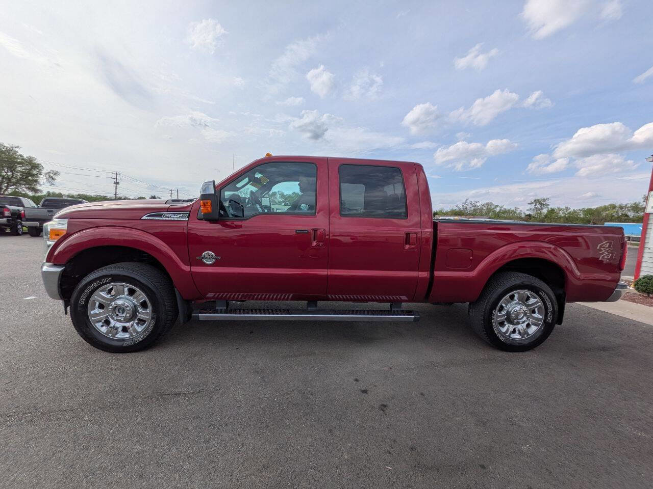 Used 2013 Ford F250 Lariat w/ Lariat Chrome Pkg image 2