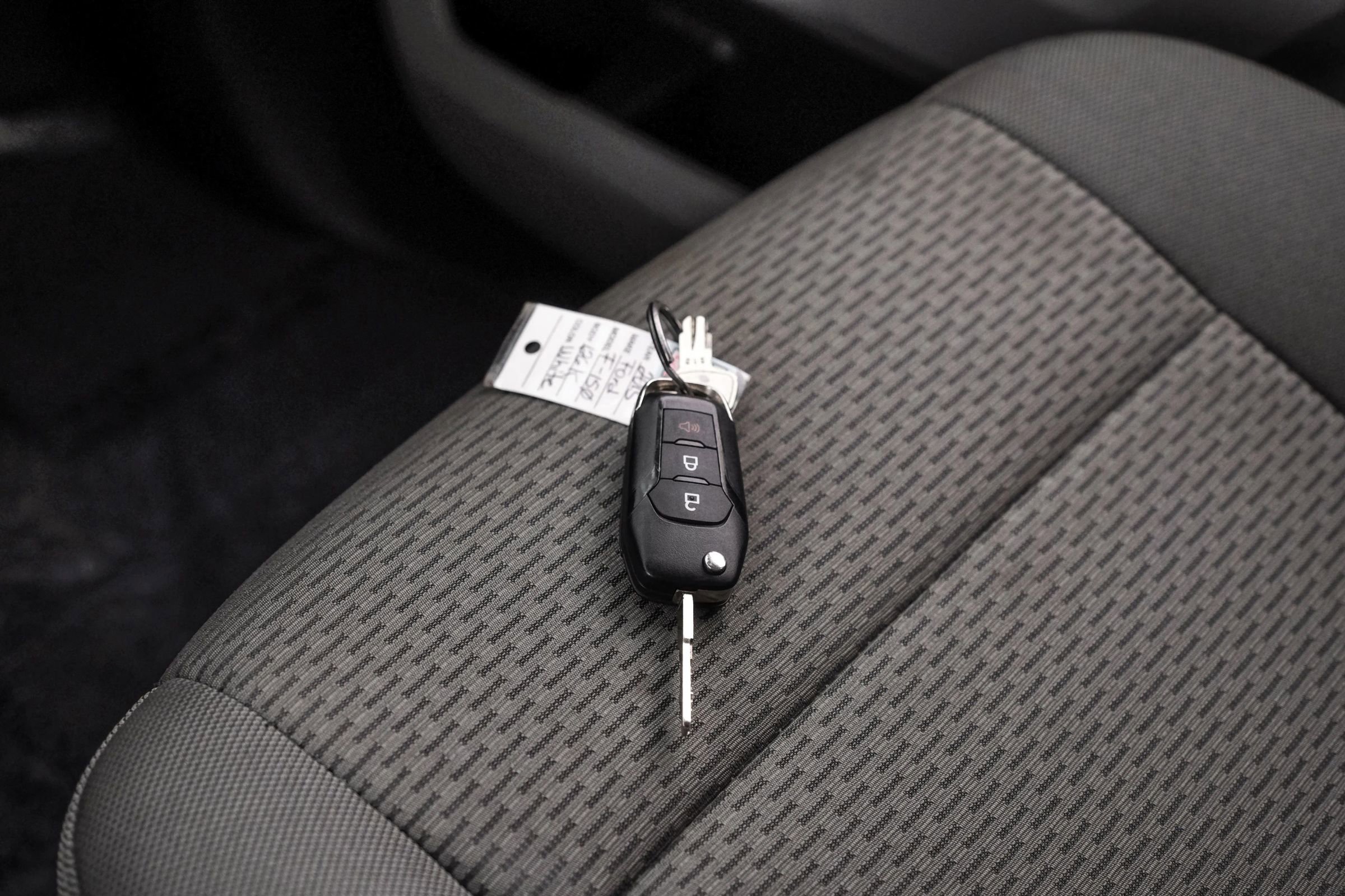 Used 2015 Ford F150 XLT image 44