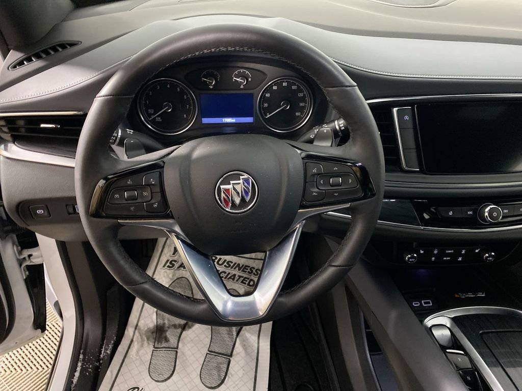 Used 2023 Buick Enclave Essence image 14