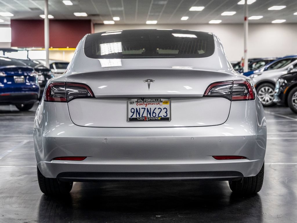 Used 2018 Tesla Model 3 Mid Range RWD image 5