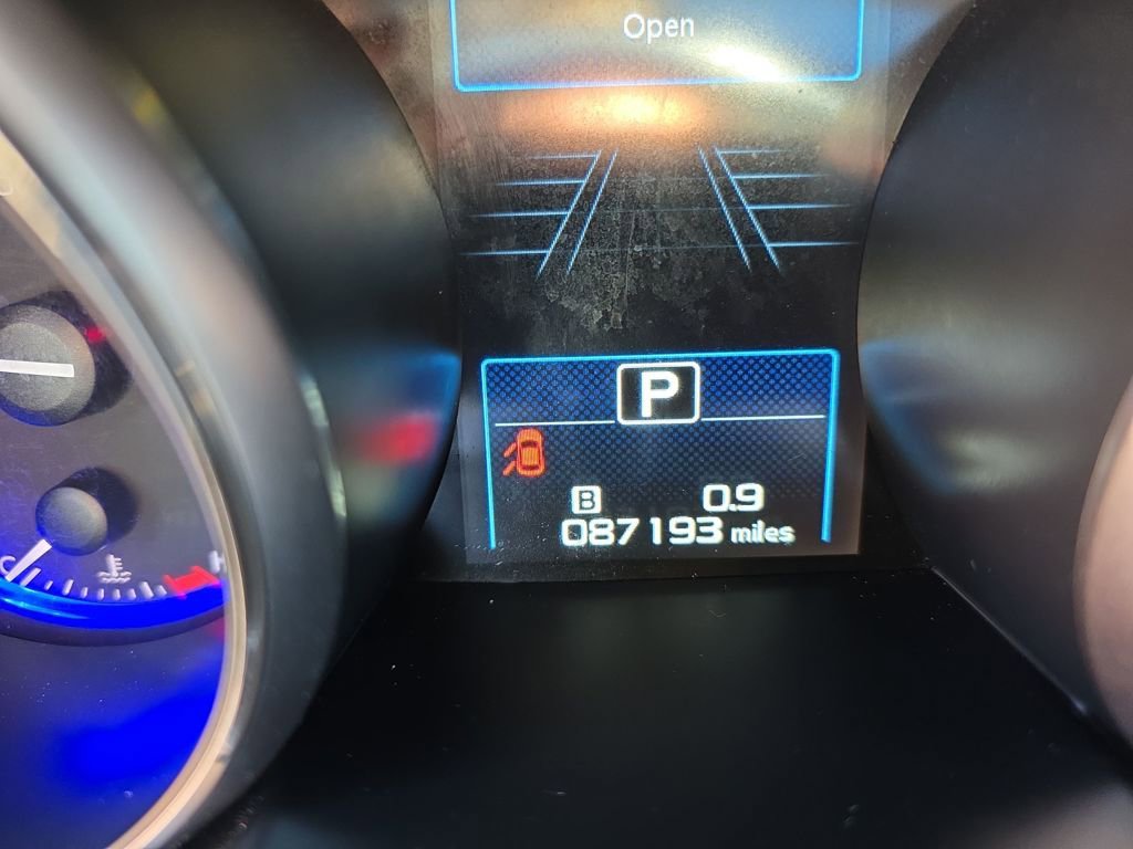 Used 2017 Subaru Outback 3.6R Touring image 18