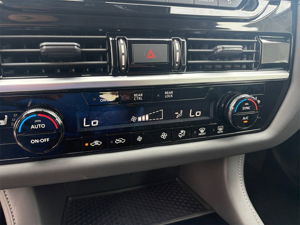 New 2025 Nissan Pathfinder SV image 29