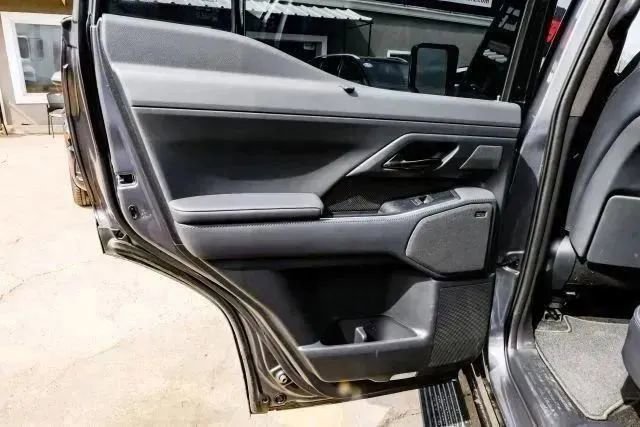 Used 2025 Lexus GX 550 image 50