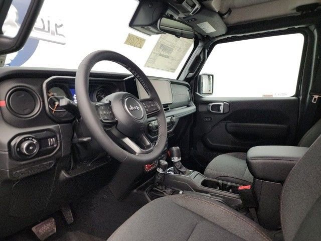 New 2025 Jeep Wrangler Unlimited Rubicon AWD/4WD image 12