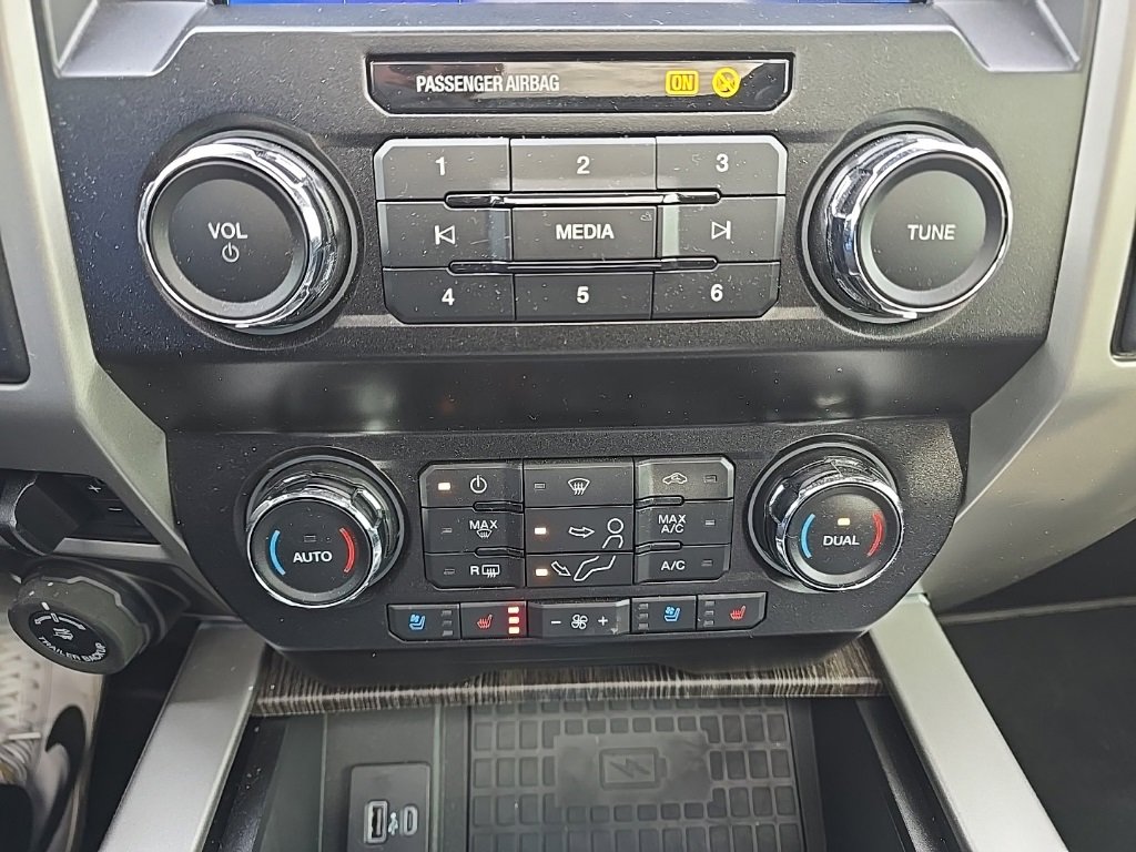 Used 2020 Ford F450 Lariat w/ Lariat Ultimate Package image 20