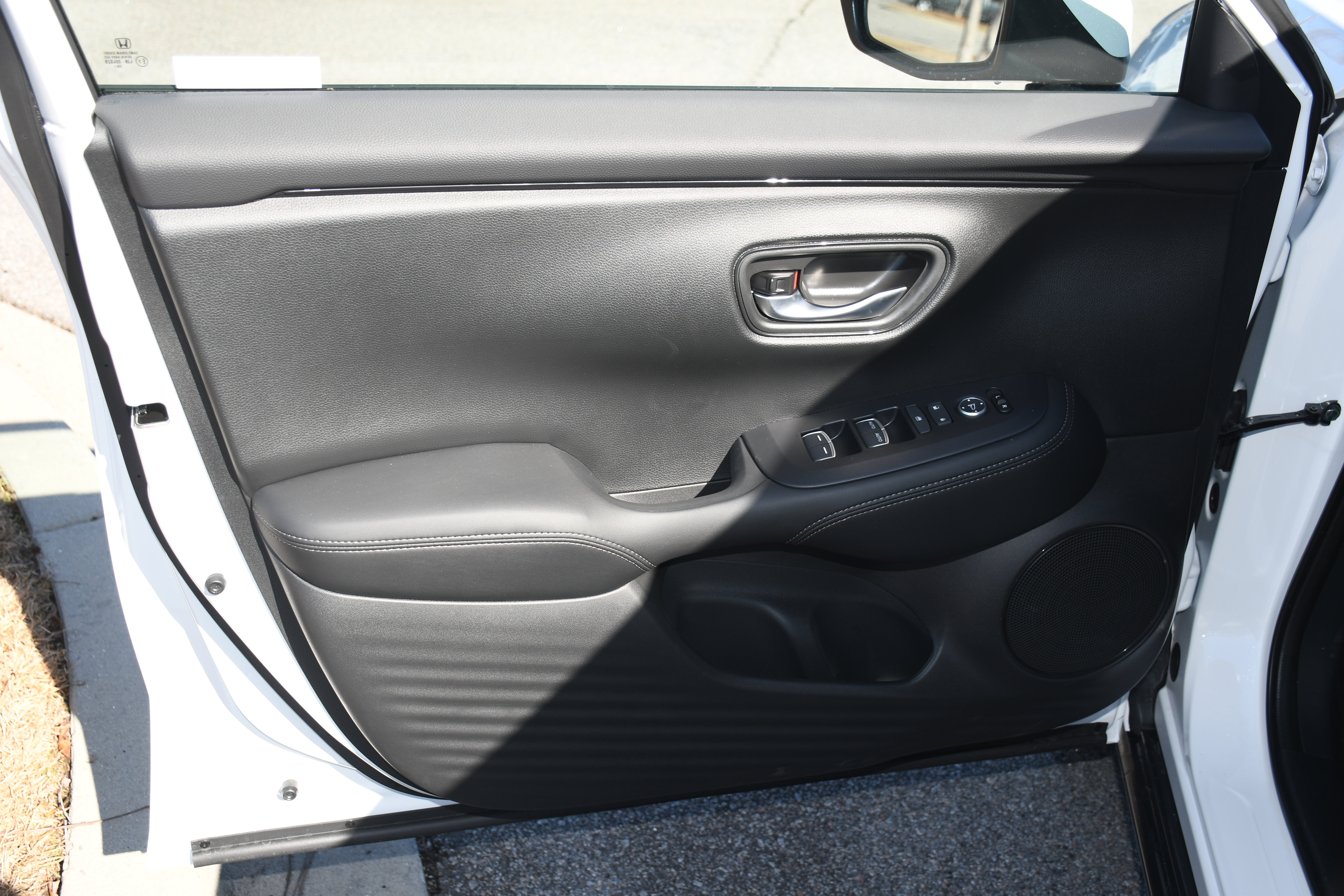 New 2026 Honda HR-V EX-L image 5