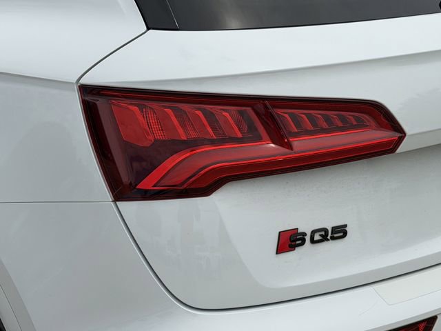 Used 2020 Audi SQ5 Prestige AWD/4WD image 7