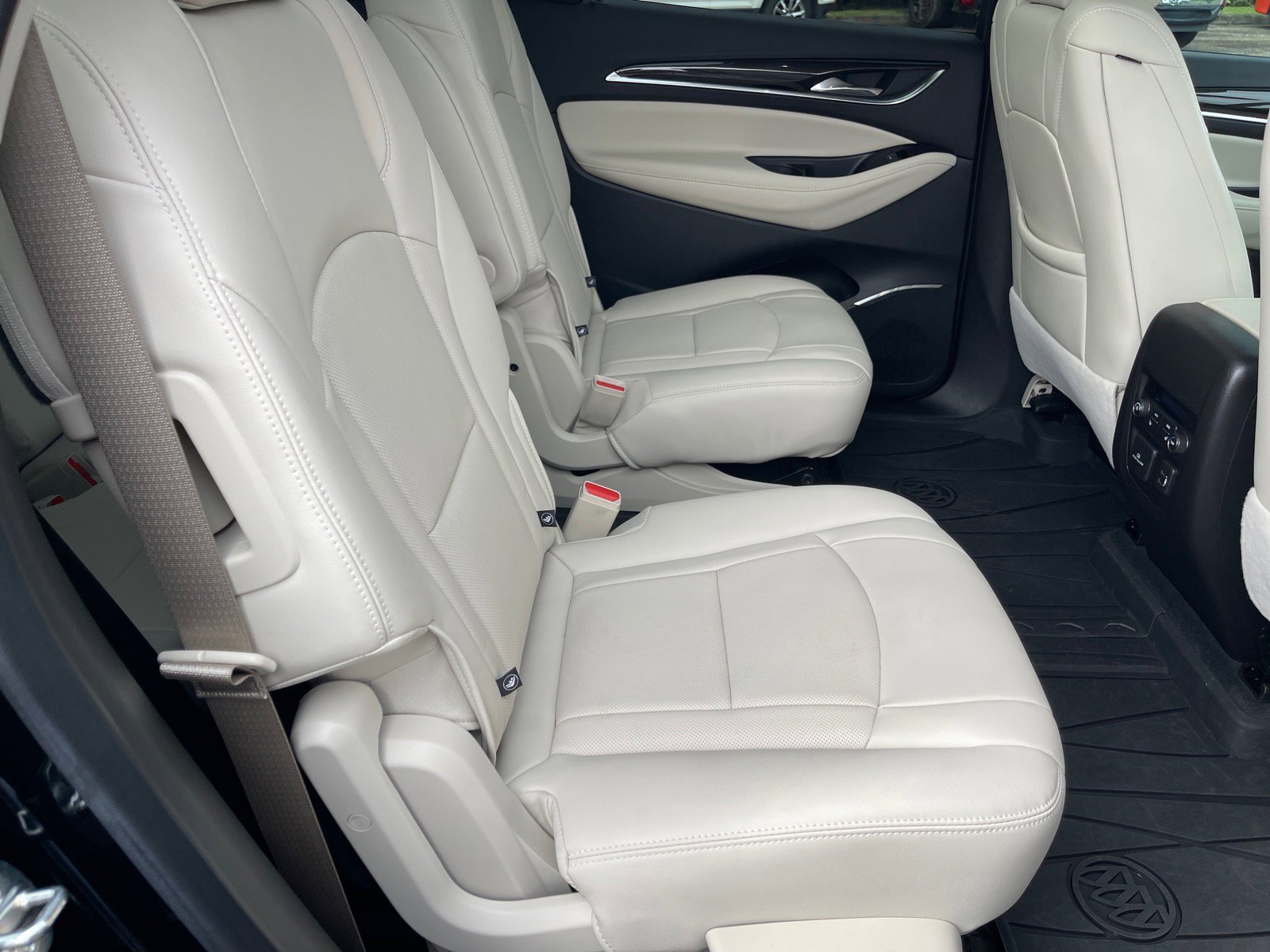 Used 2023 Buick Enclave Premium w/ Experience Buick Package AWD/4WD image 18