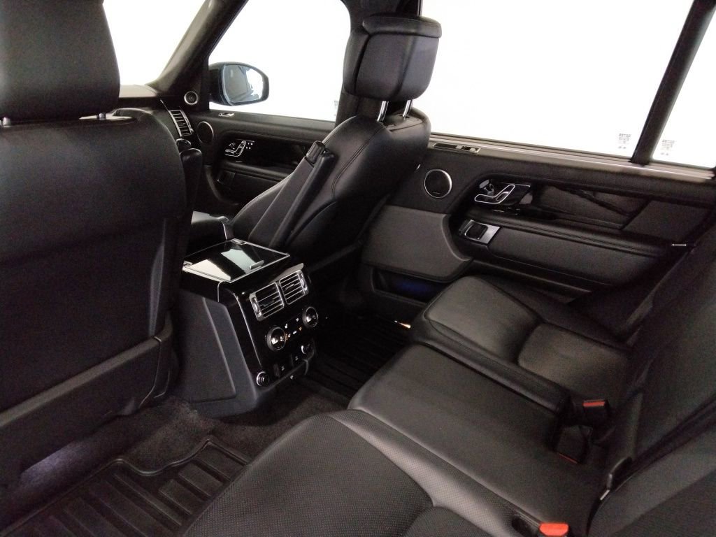 Used 2020 Land Rover Range Rover Long Wheelbase HSE image 42