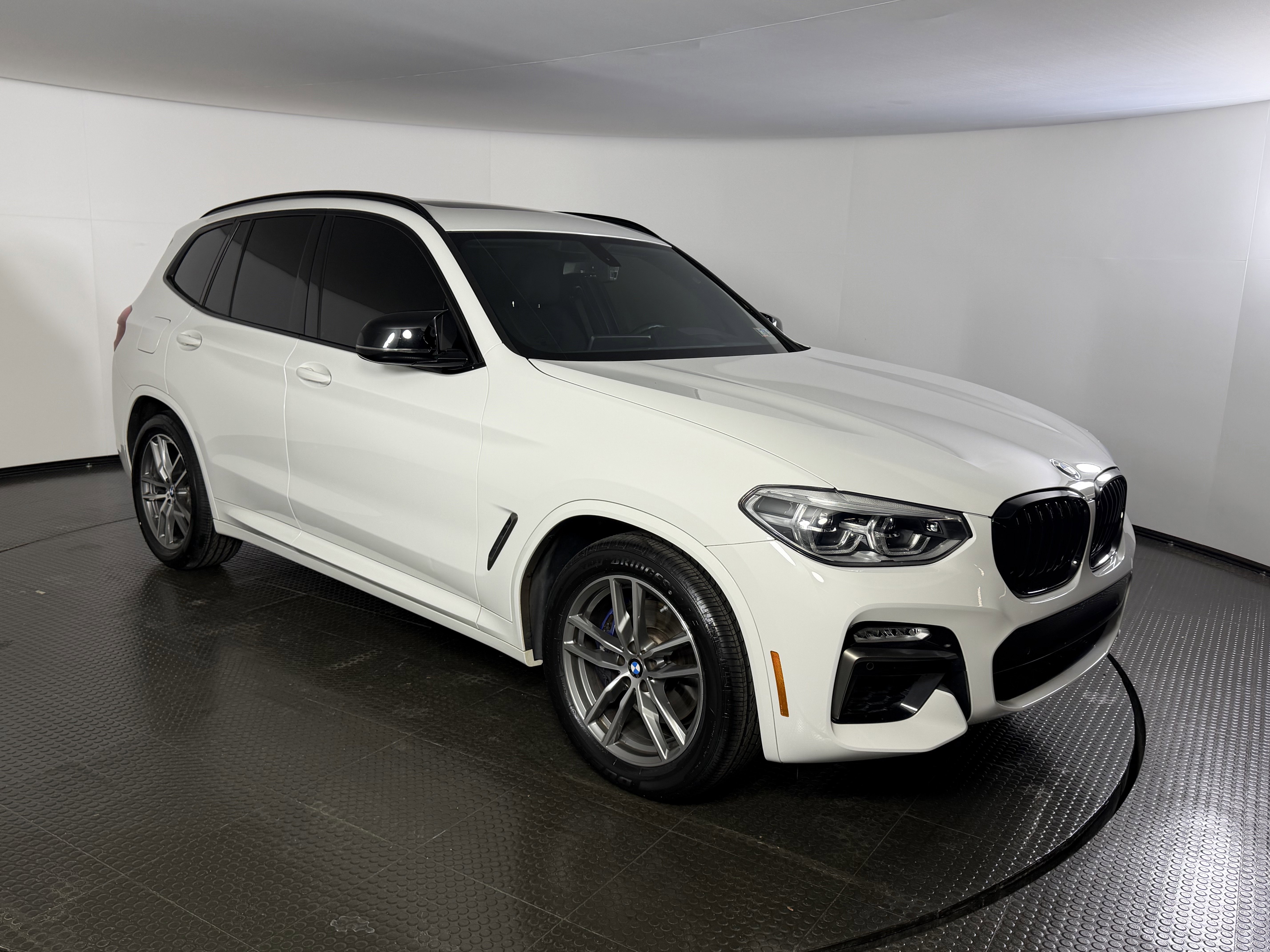 Used 2018 BMW X3 M40i AWD/4WD image 3