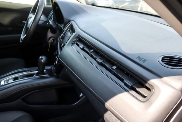 Used 2020 Honda HR-V LX image 49