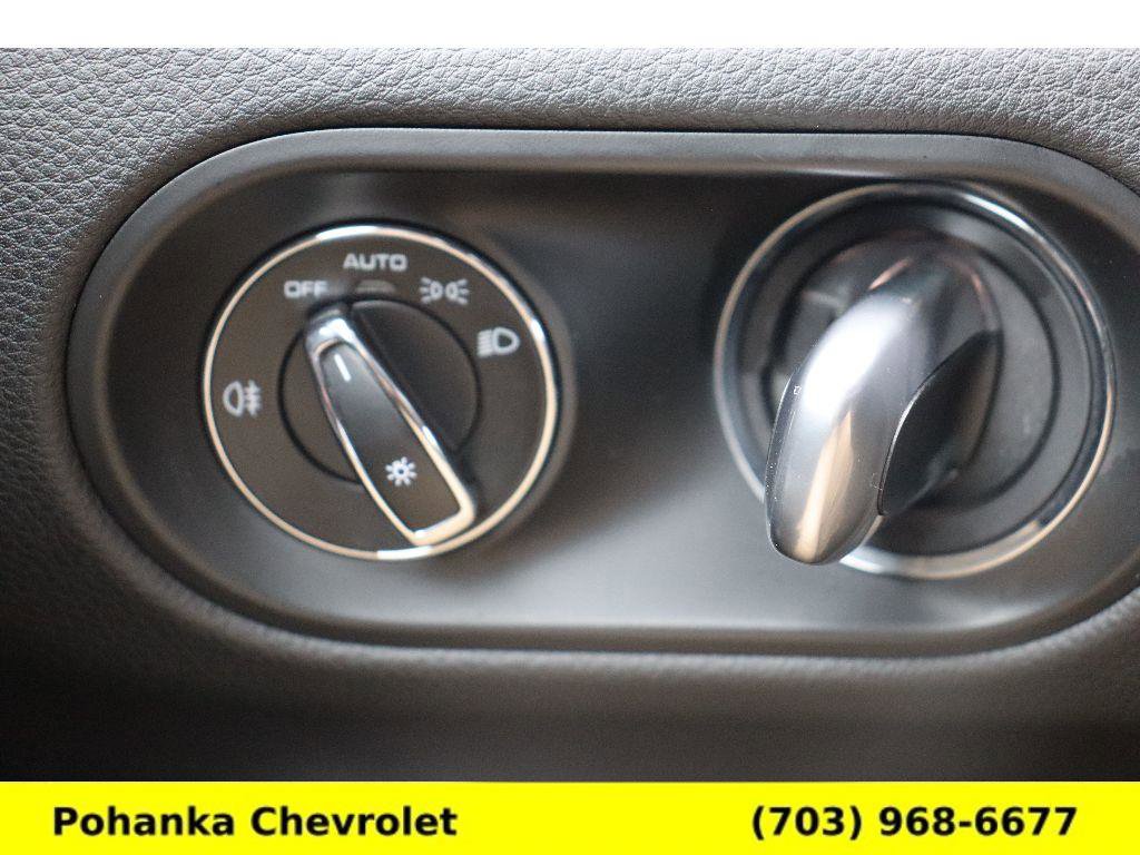 Used 2021 Porsche Macan image 13