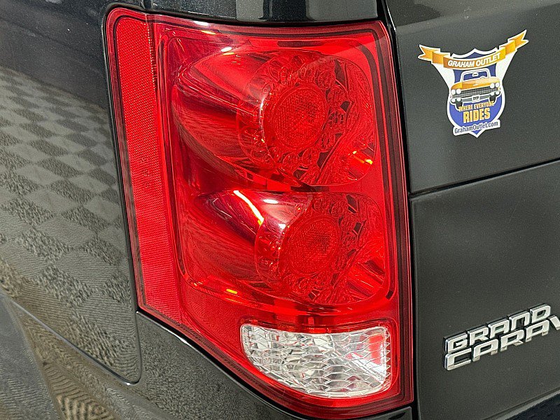 Used 2019 Dodge Grand Caravan SXT FWD image 33