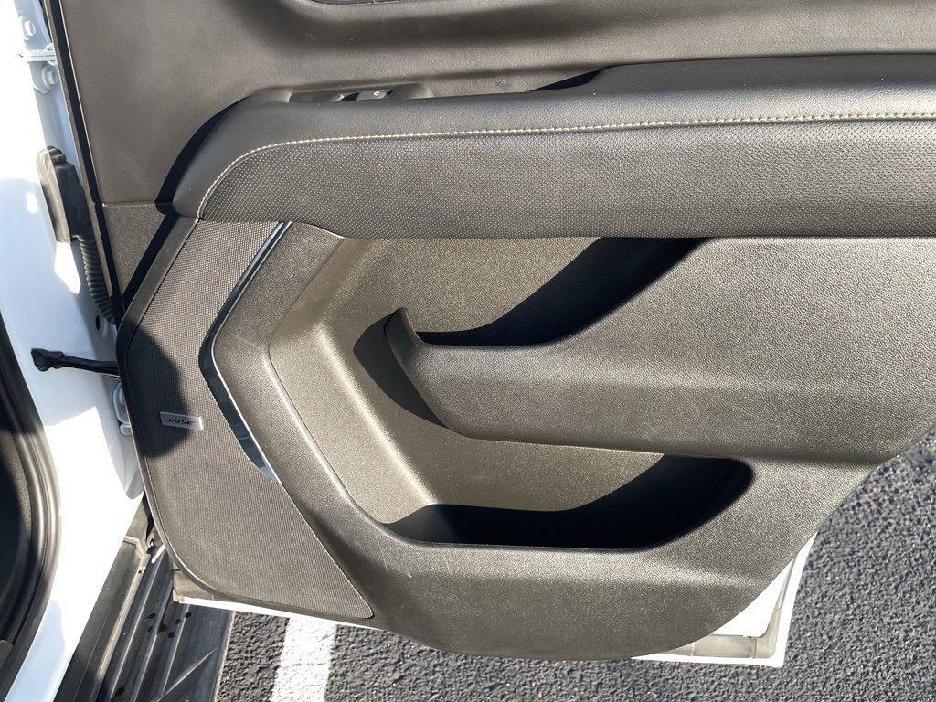 Used 2023 GMC Yukon SLT image 61