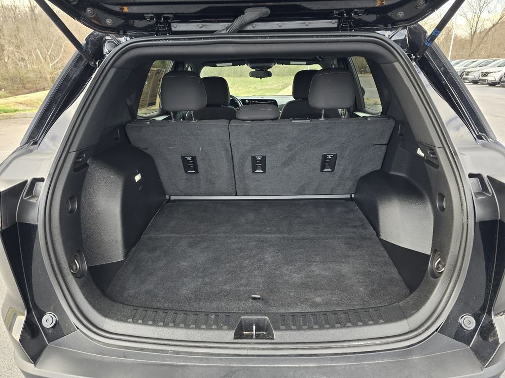 Used 2025 Chevrolet Equinox LT image 25