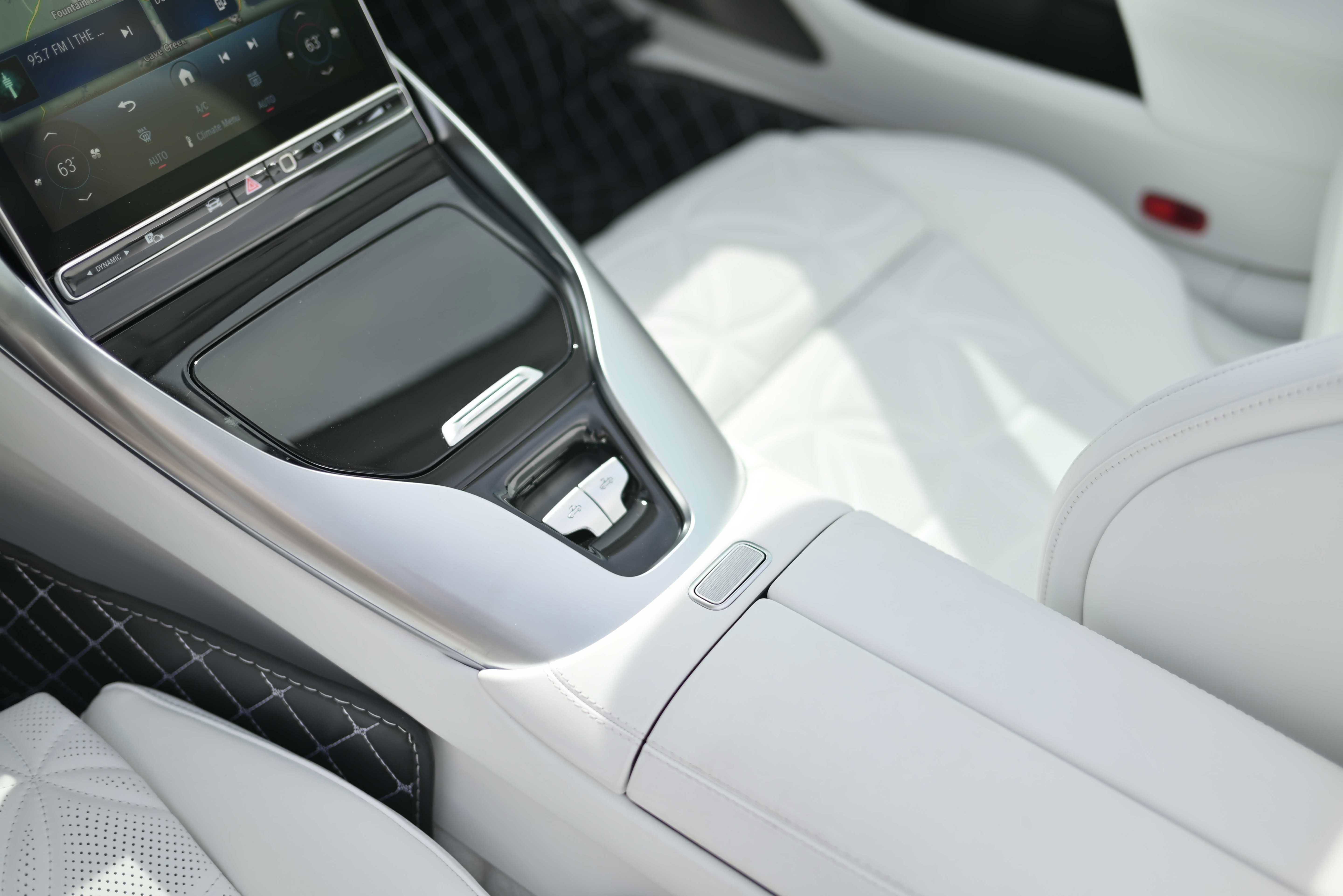 Used 2026 Mercedes-Benz Maybach SL 680 image 17