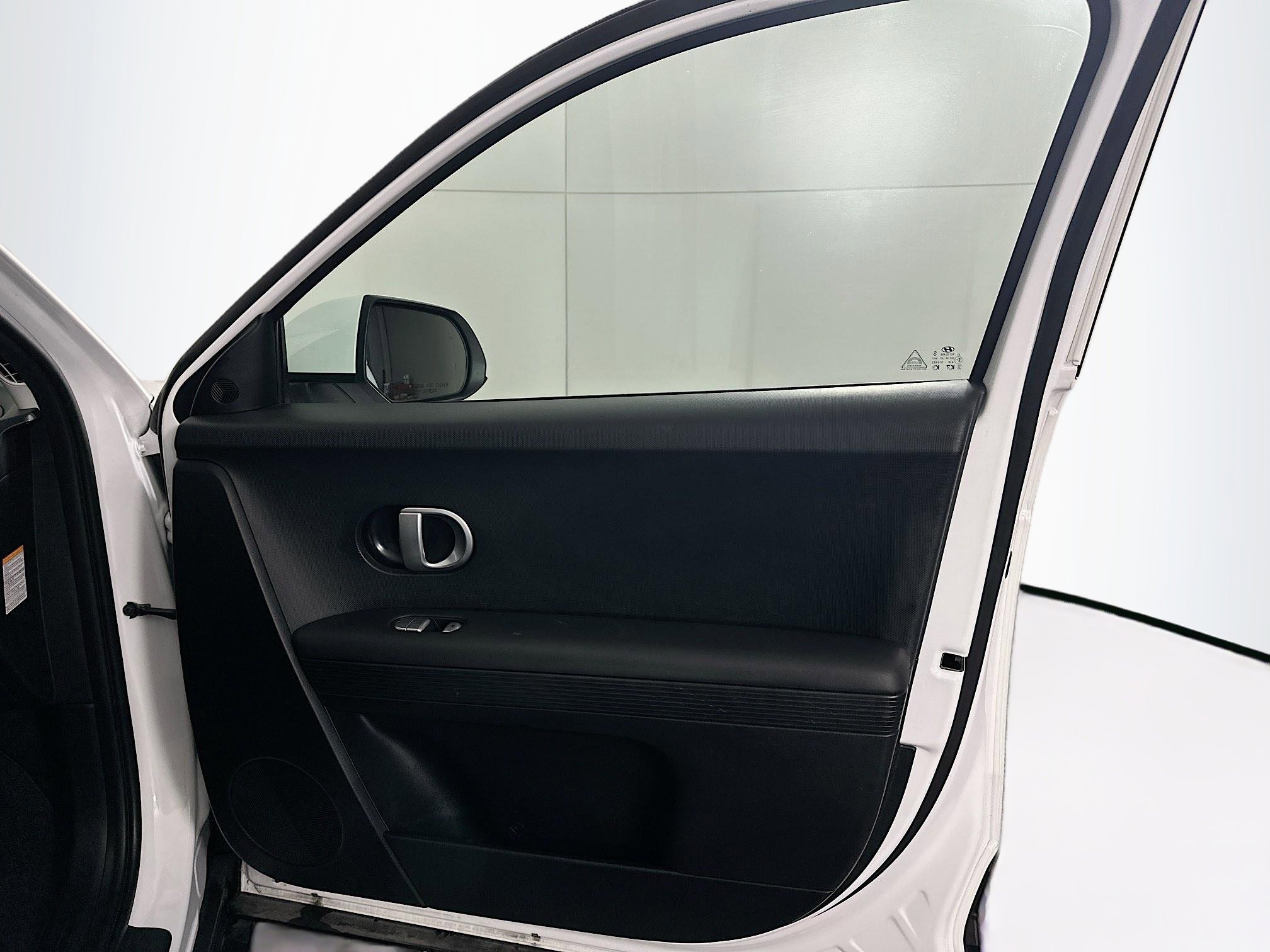 Used 2024 Hyundai Ioniq 5 SEL image 32