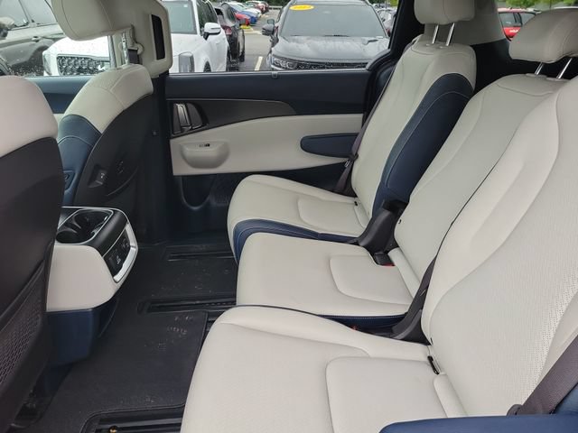 Certified 2025 Kia Carnival SX Prestige FWD image 18