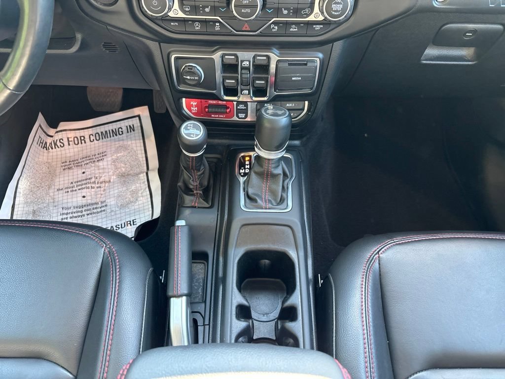 Used 2022 Jeep Wrangler Unlimited Rubicon w/ LED Lighting Group AWD/4WD image 25