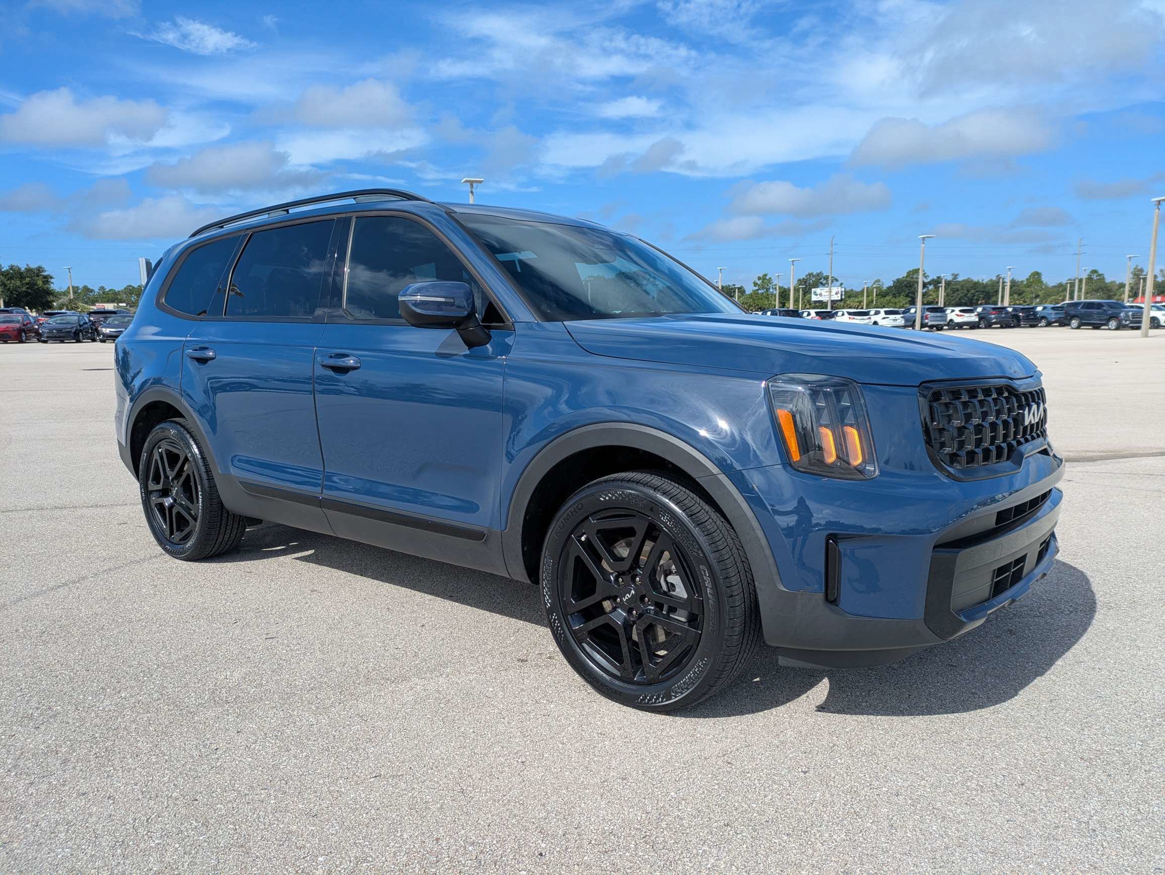 Certified 2024 Kia Telluride EX X-Line AWD/4WD image 2