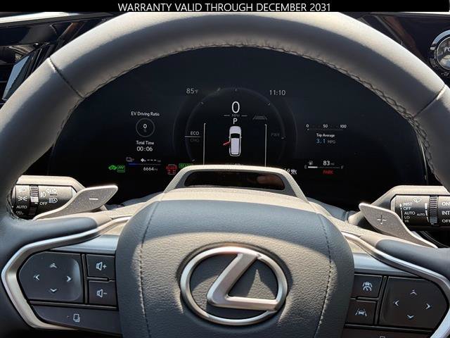 Used 2026 Lexus TX 550h AWD Plug-In Hybrid w/ Technology Package image 18