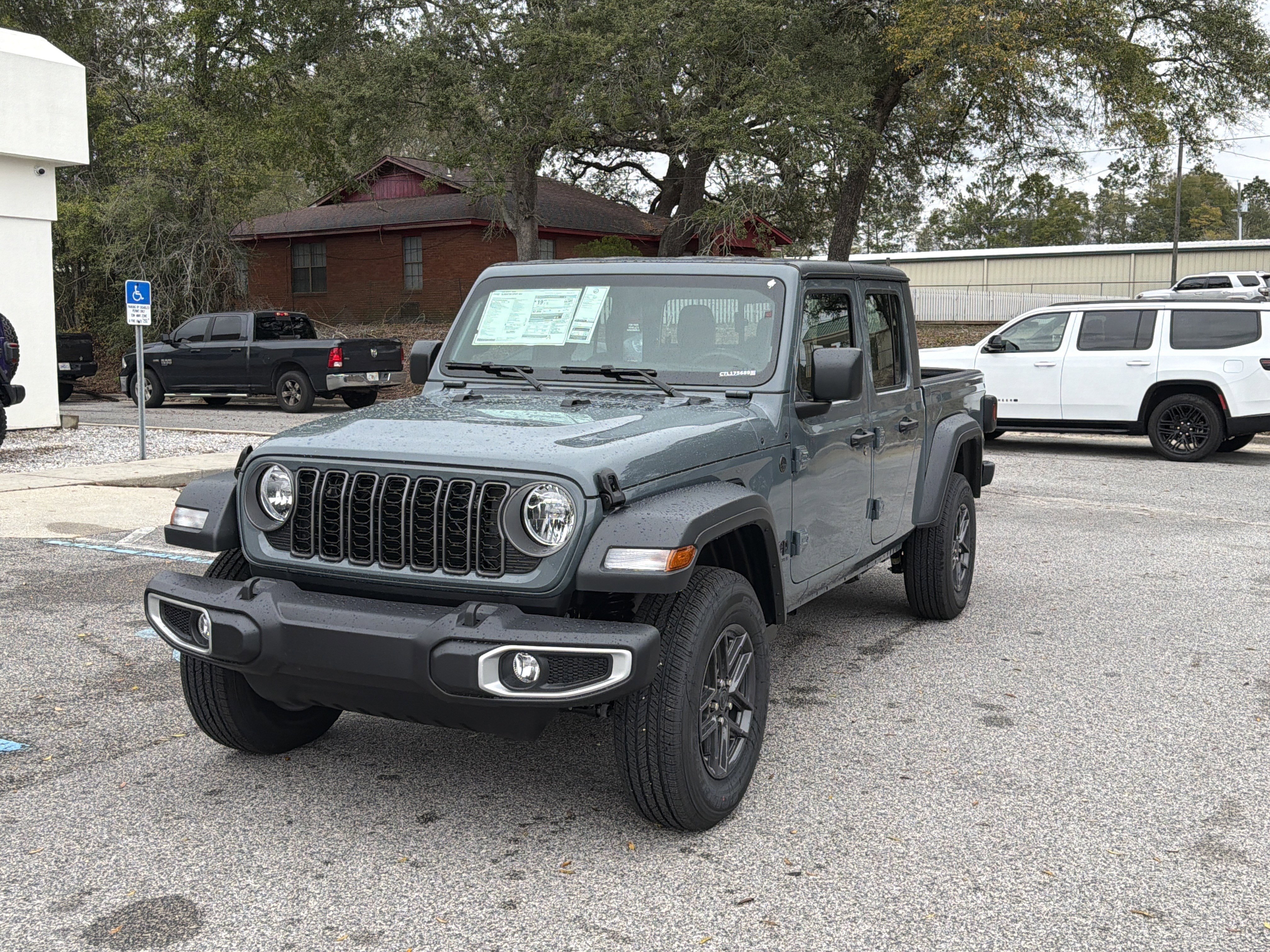 New 2026 Jeep Gladiator Sport image 8