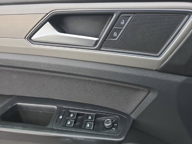 Used 2018 Volkswagen Atlas S FWD image 21