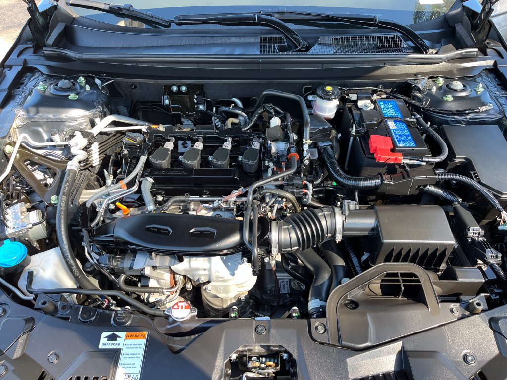 Certified 2023 Honda Accord EX image 18