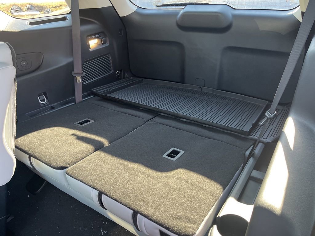 New 2026 Ford Explorer Platinum w/ LUX Leather Package image 13