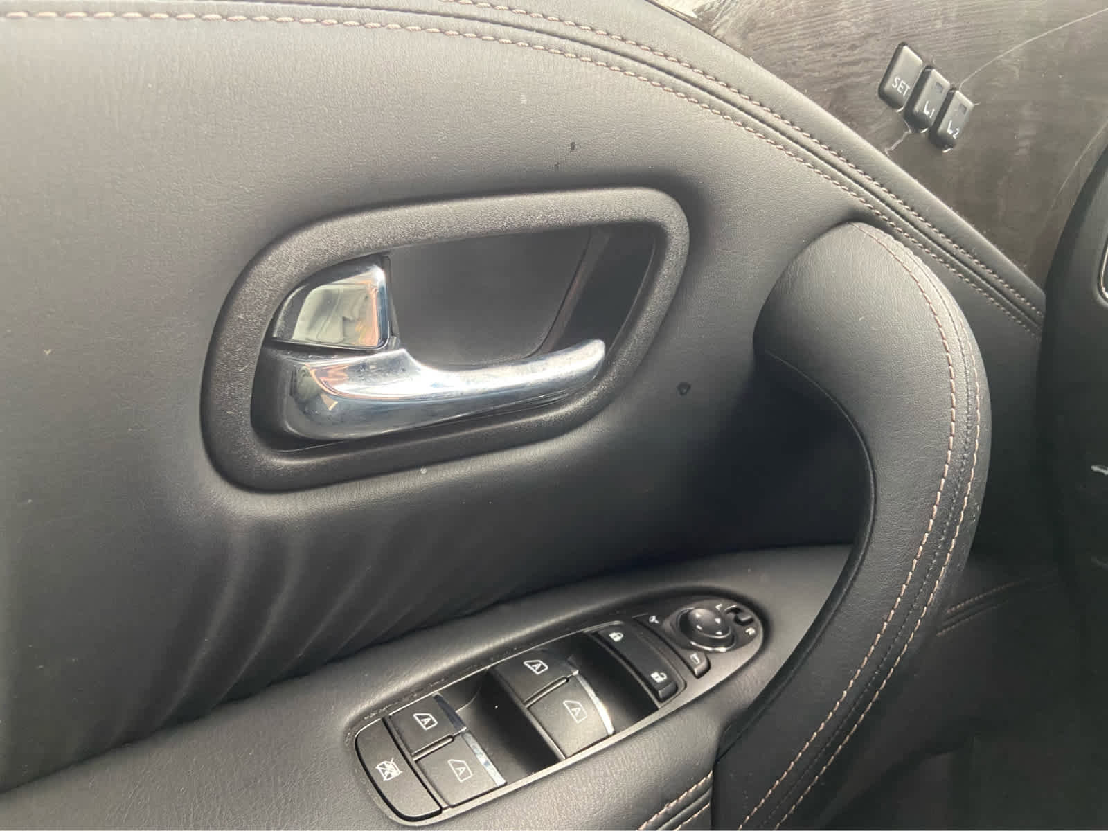 Used 2024 Nissan Armada Platinum w/ Captain's Chairs Package image 42