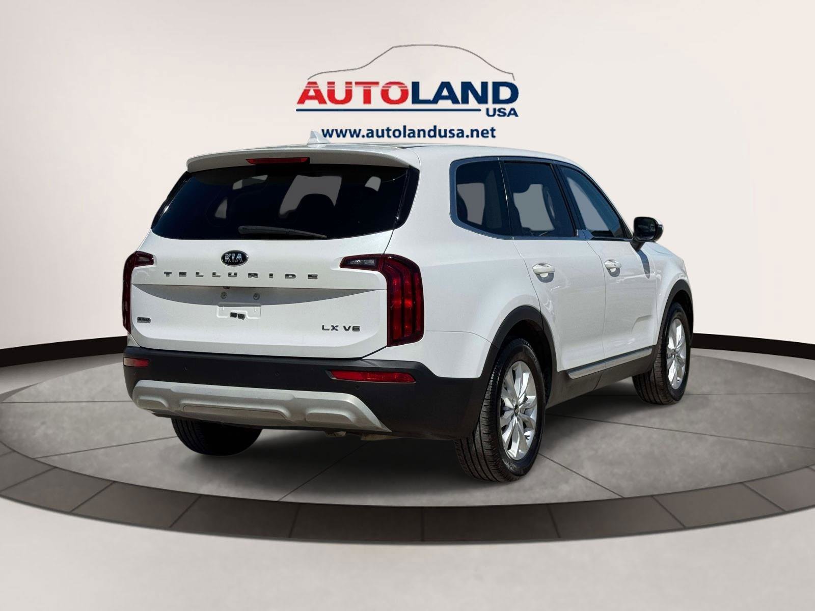 Used 2020 Kia Telluride LX AWD/4WD image 4
