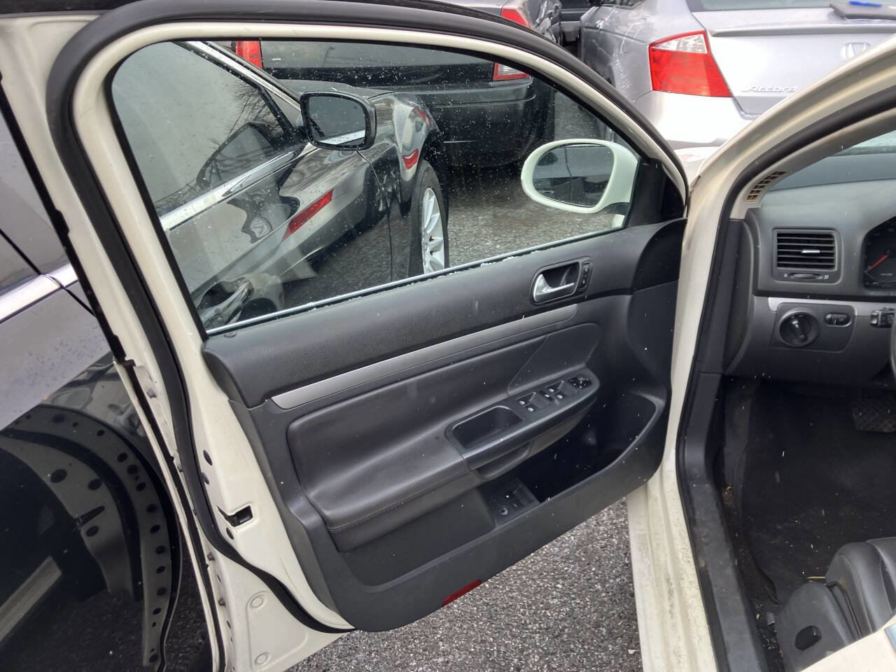 Used 2008 Volkswagen Jetta SE image 12