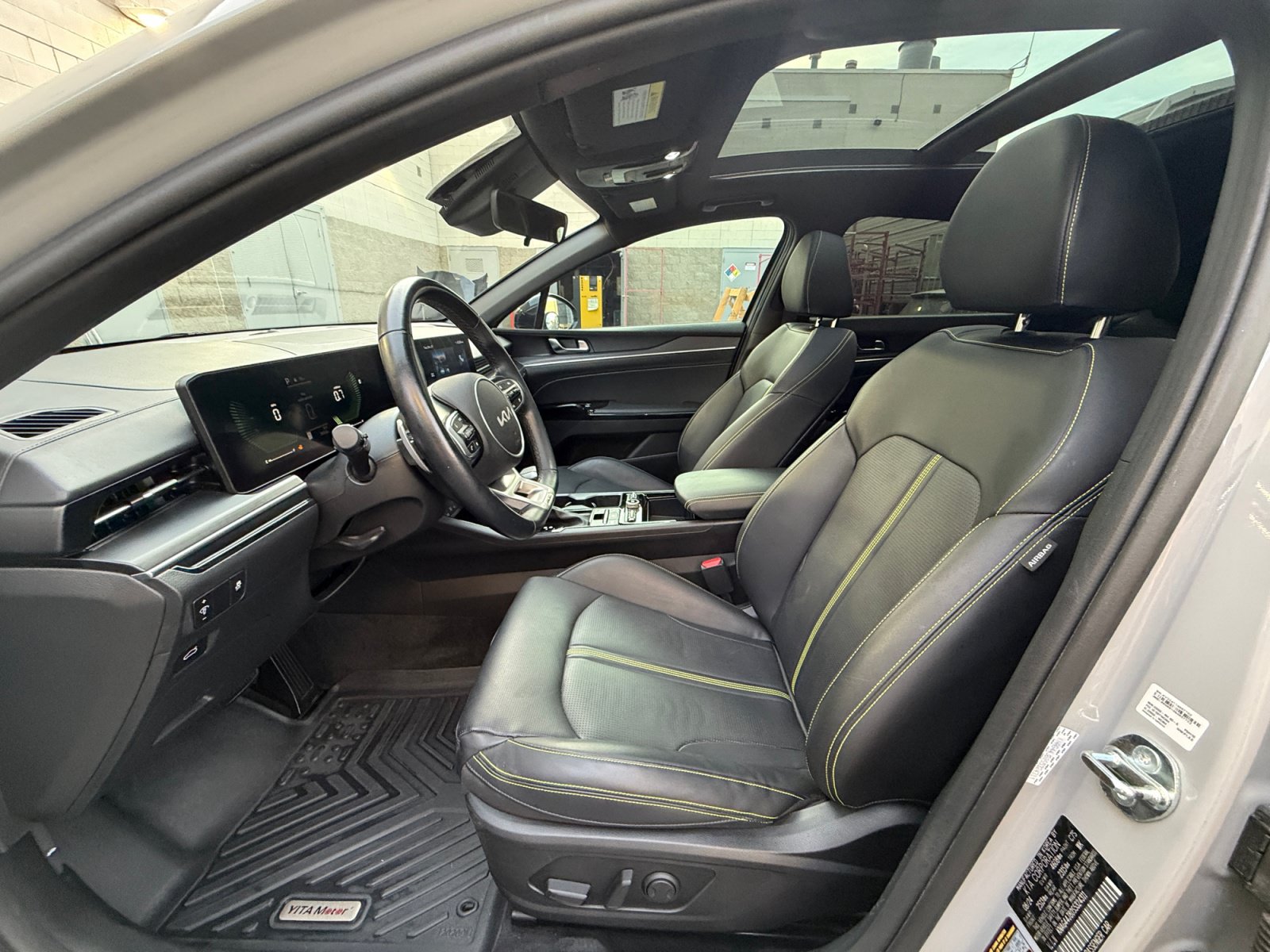 Used 2025 Kia K5 GT FWD image 11