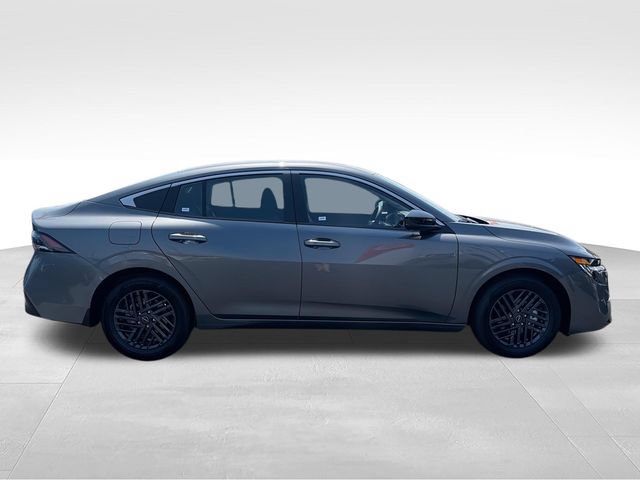 New 2026 Nissan Sentra SV w/ SV Convenience Package FWD image 9