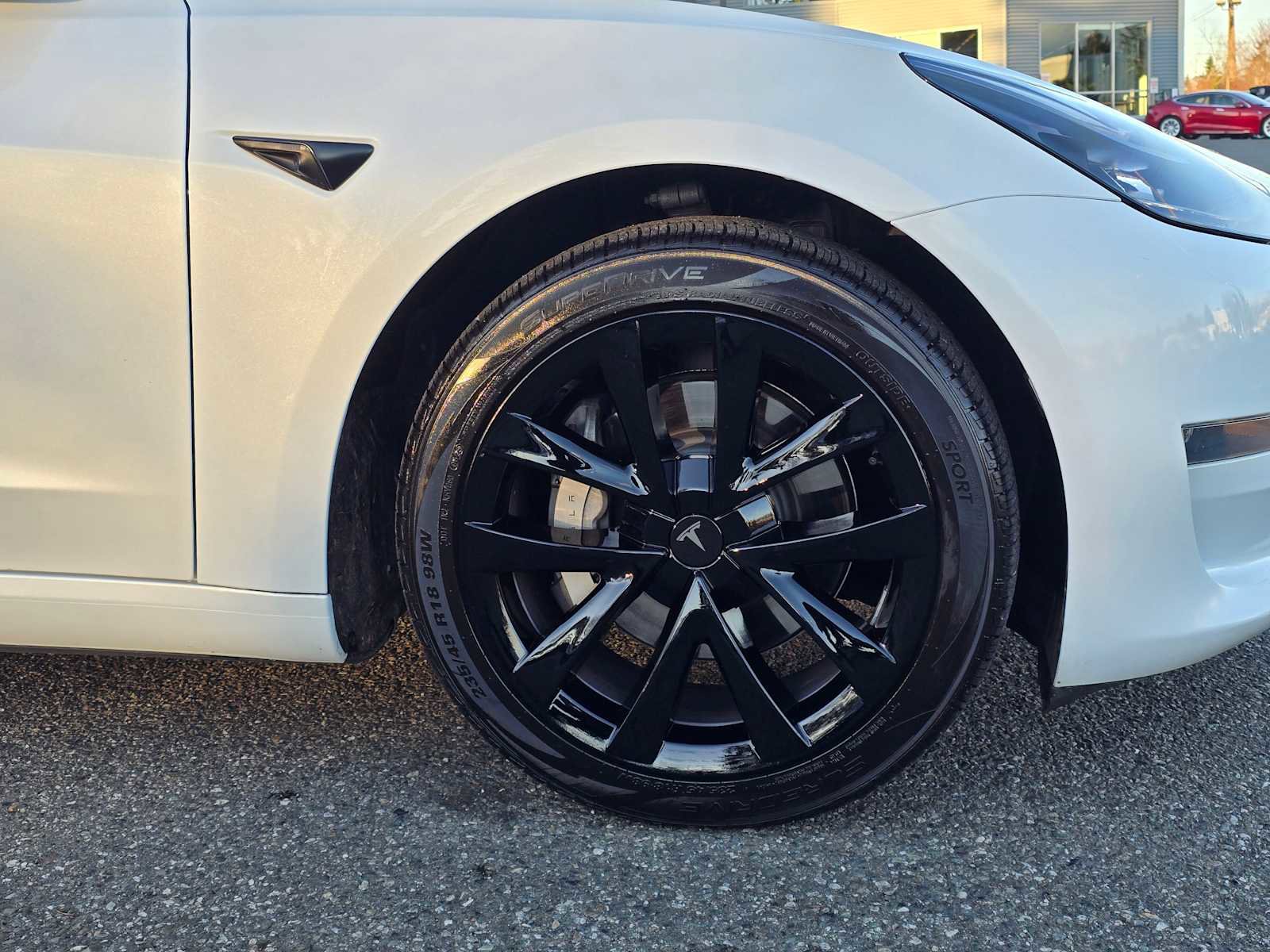 Used 2023 Tesla Model 3 Standard Range image 9