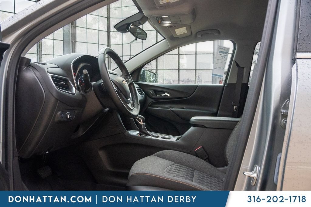 Used 2024 Chevrolet Equinox LT w/ LPO, Floor Liner Package FWD image 3