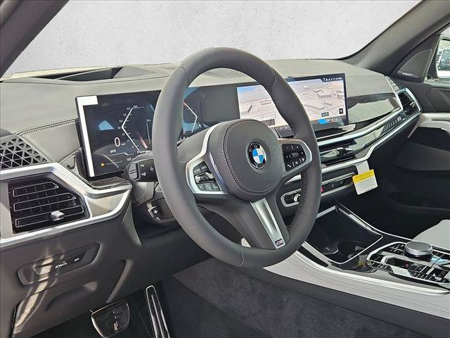 New 2026 BMW X5 xDrive40i w/ M Sport Package AWD/4WD image 3