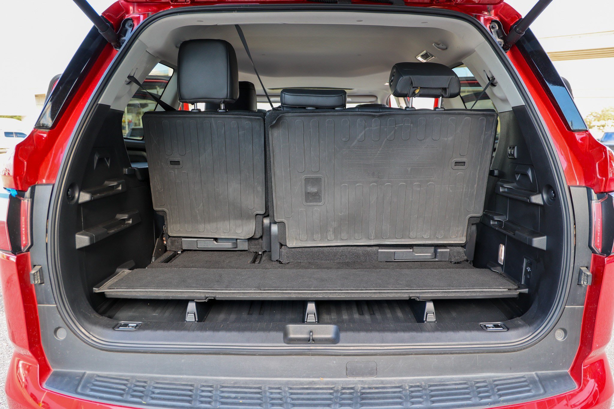 Used 2023 Toyota Sequoia SR5 w/ SR5 Premium Package RWD image 37
