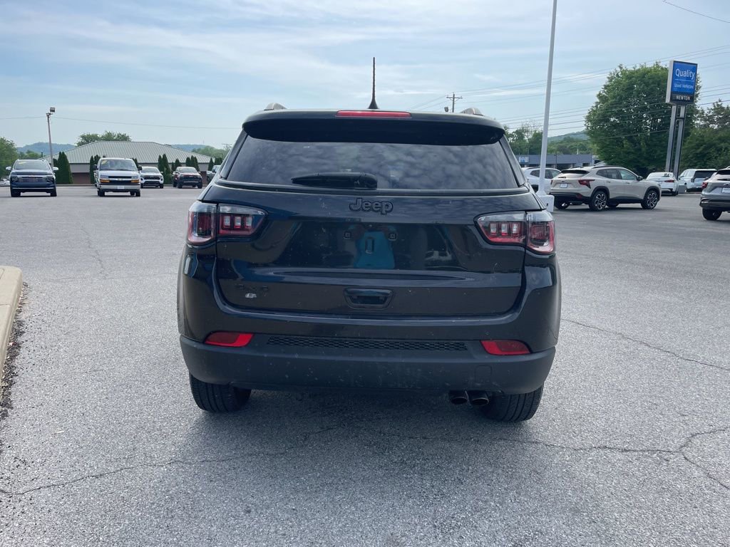 Used 2022 Jeep Compass Altitude AWD/4WD image 7