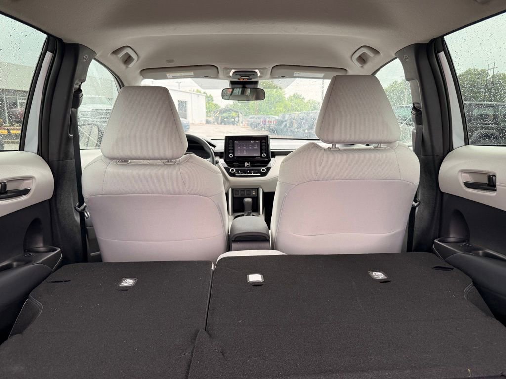 Used 2022 Toyota Corolla Cross L FWD image 31