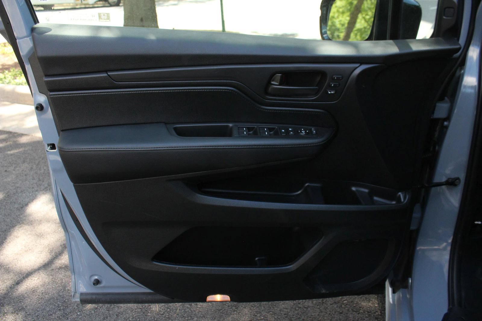 Used 2025 Honda Odyssey Sport-L image 15