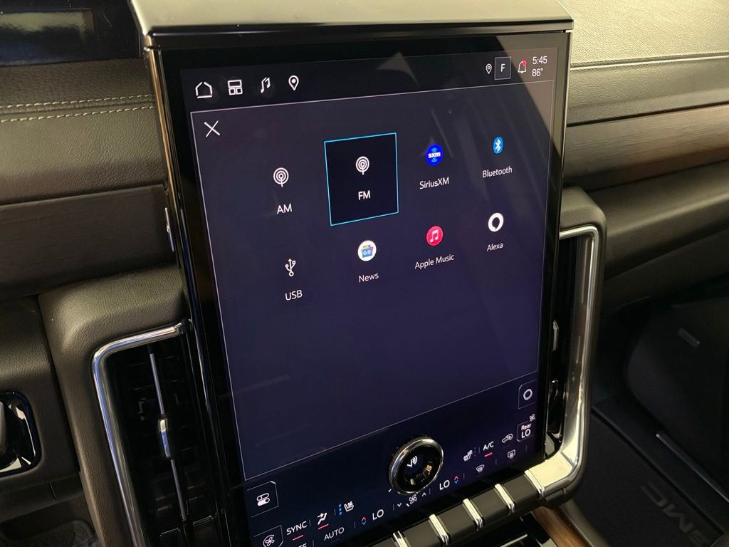 Used 2025 GMC Yukon Denali image 29