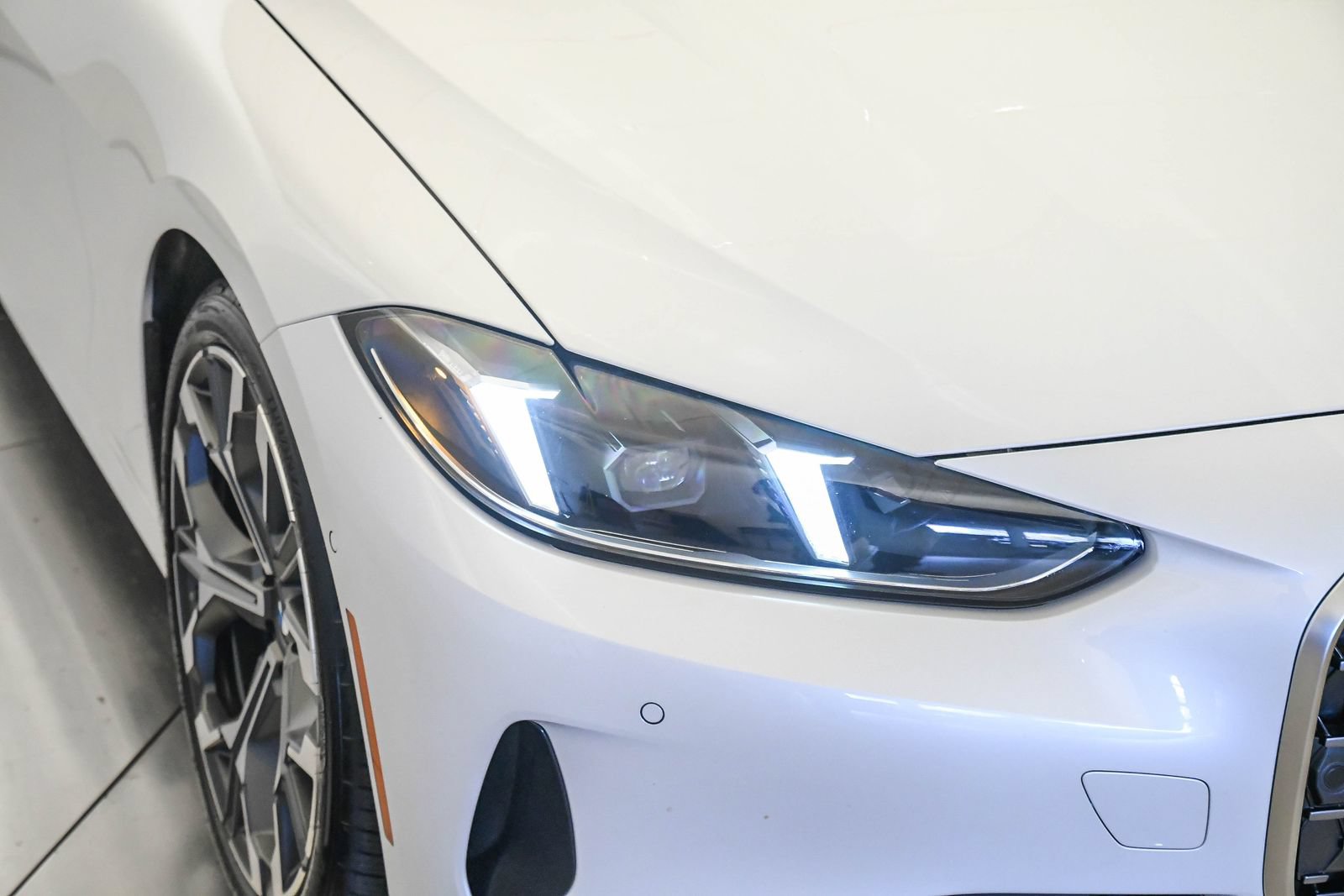 Used 2026 BMW 430i Coupe w/ Parking Assistance Package RWD image 7