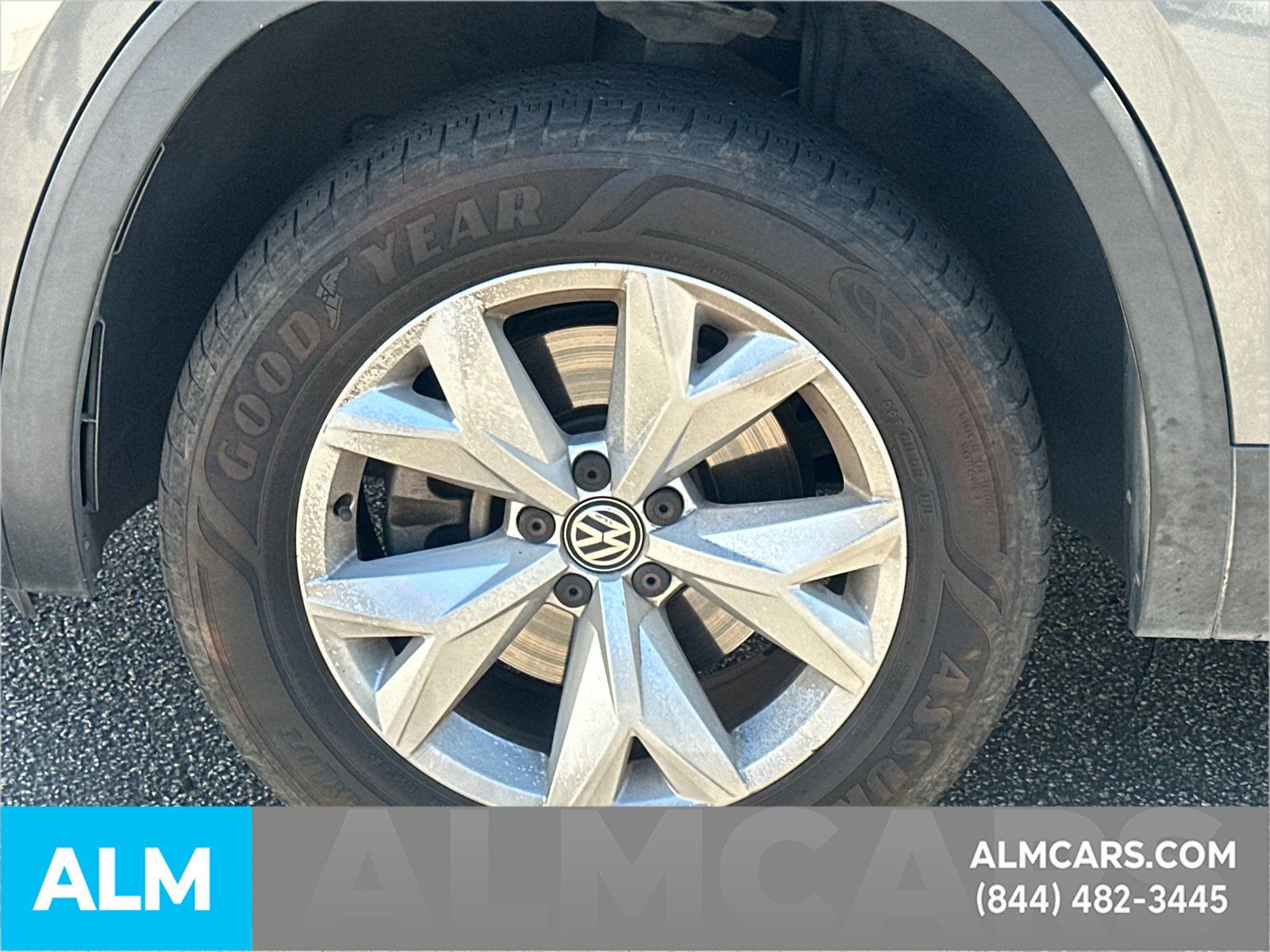 Used 2018 Volkswagen Atlas SEL FWD image 12