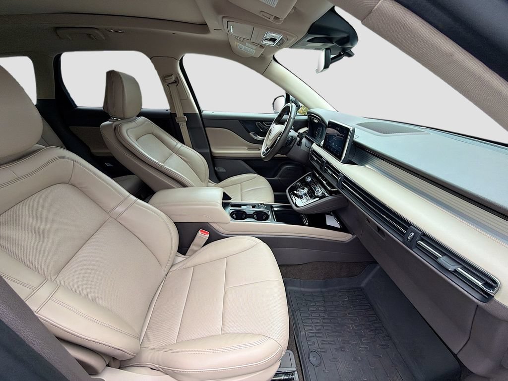 Used 2020 Lincoln Corsair AWD image 13