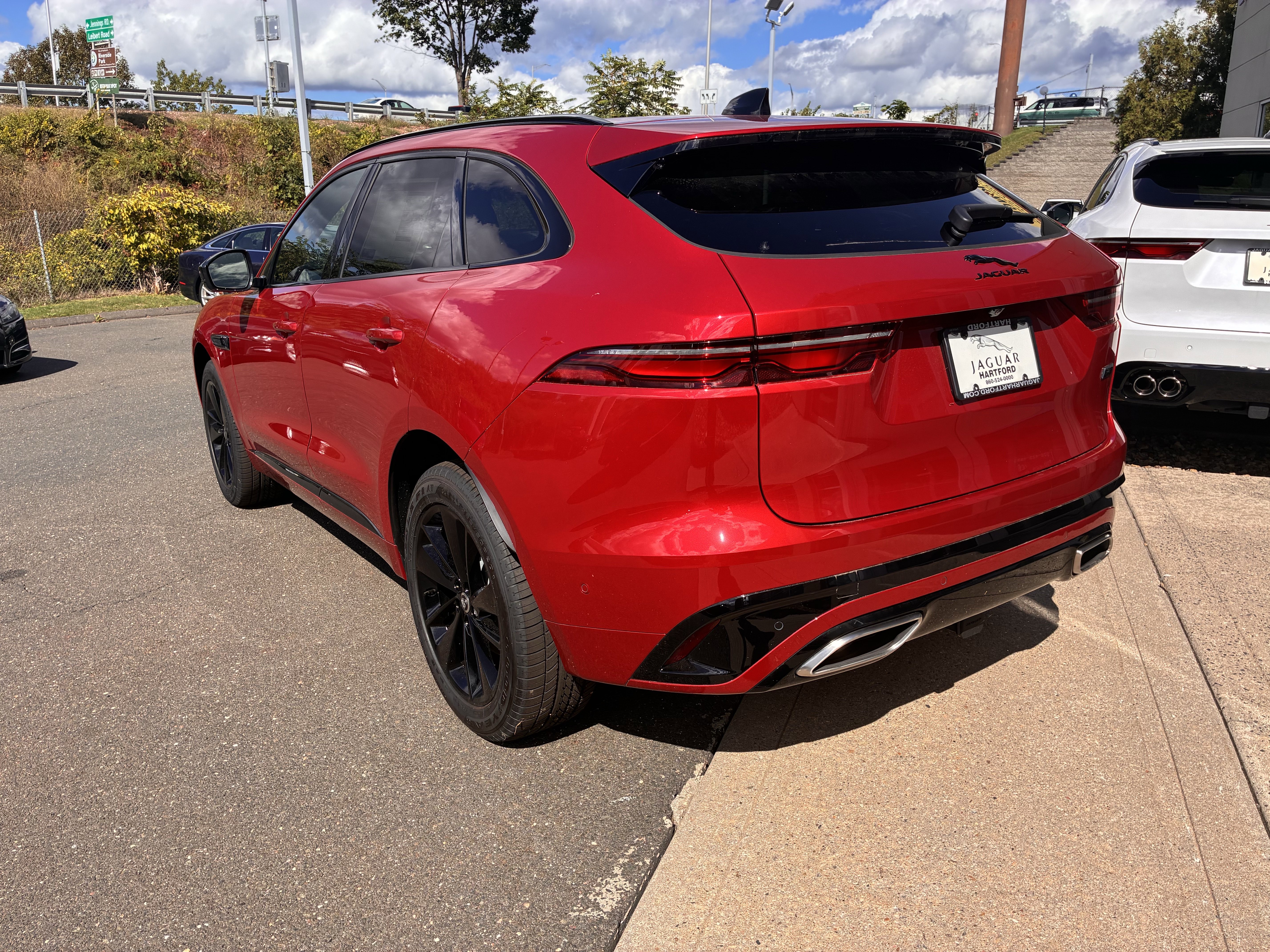 New 2026 Jaguar F-PACE R-Dynamic S image 9