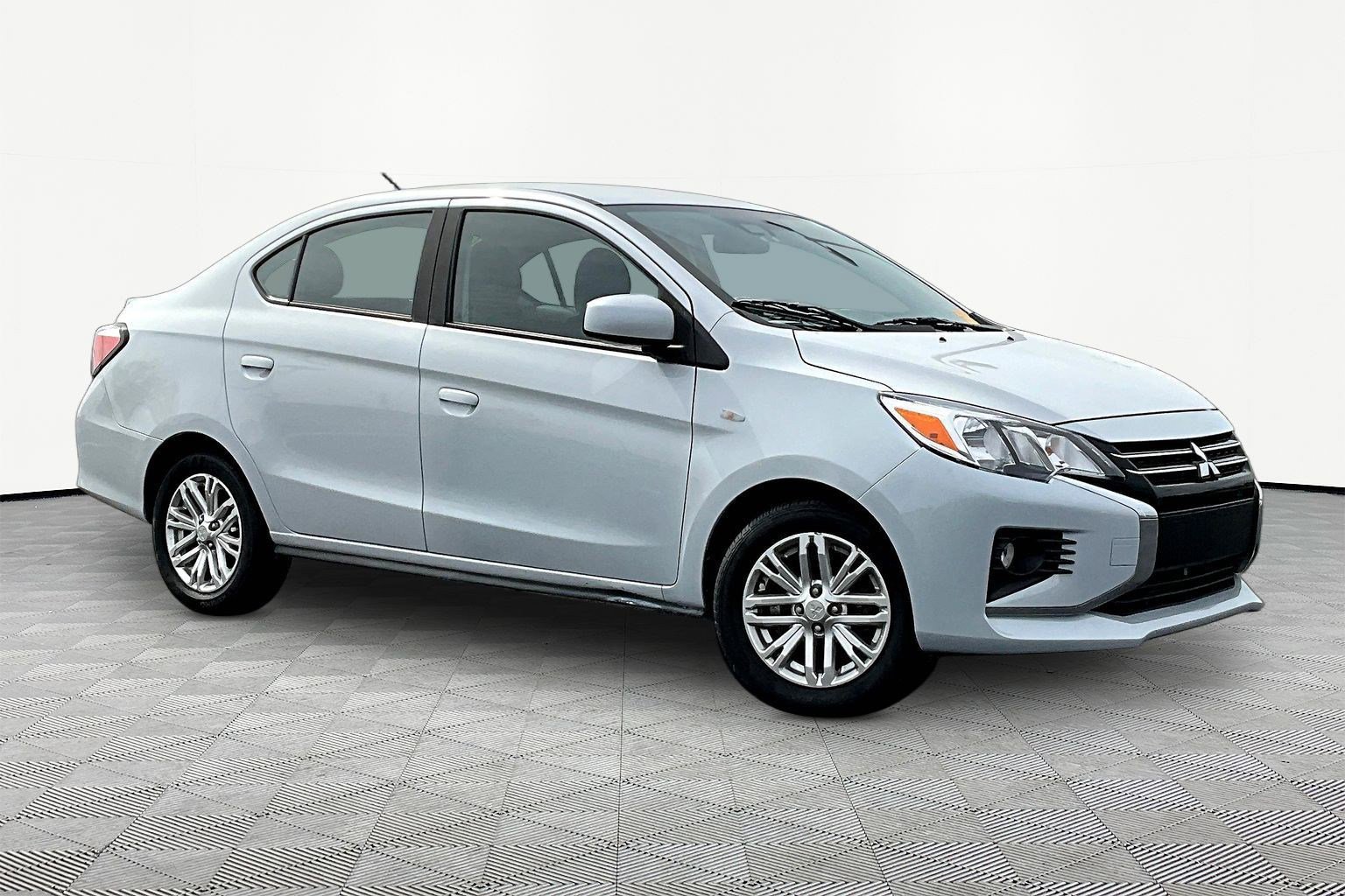 Used 2024 Mitsubishi Mirage G4 LE image 3